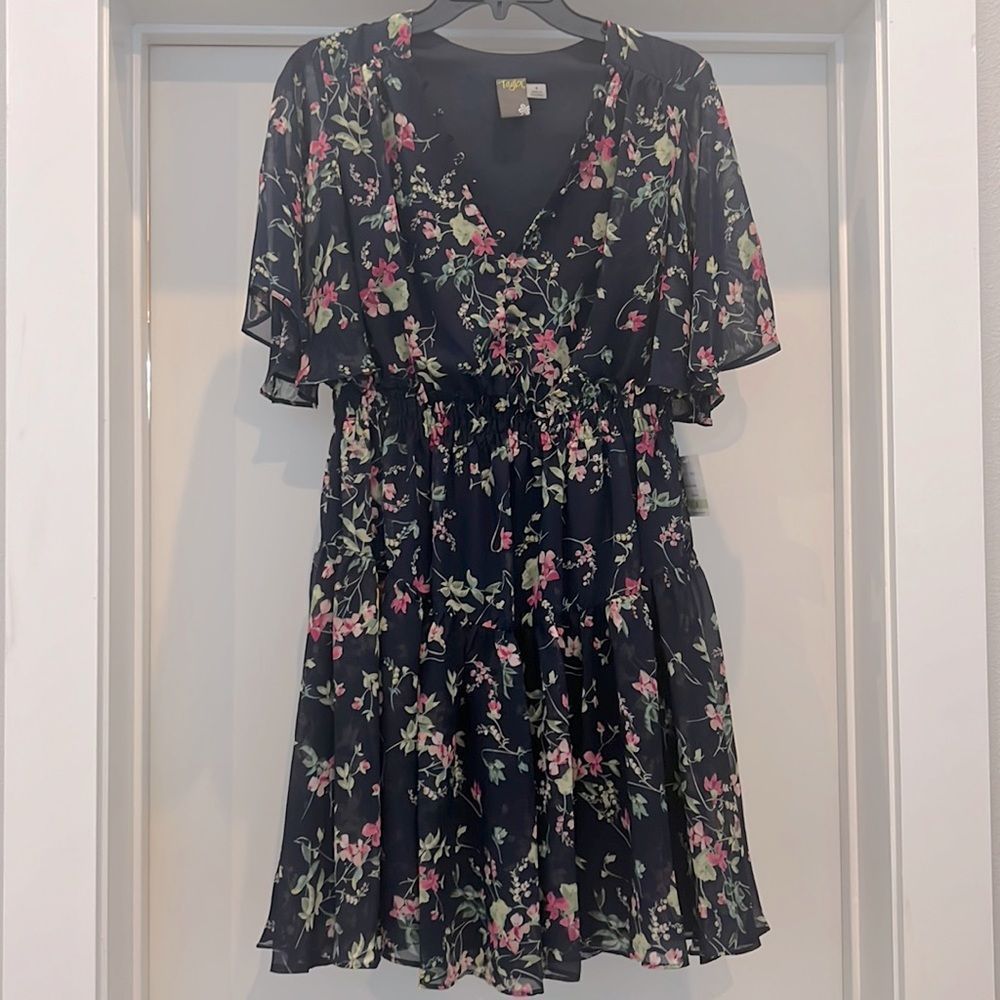 NWT Taylor Floral Smock Waist Dress